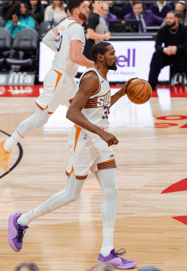 开云国际体育 -比赛一改往日的严肃