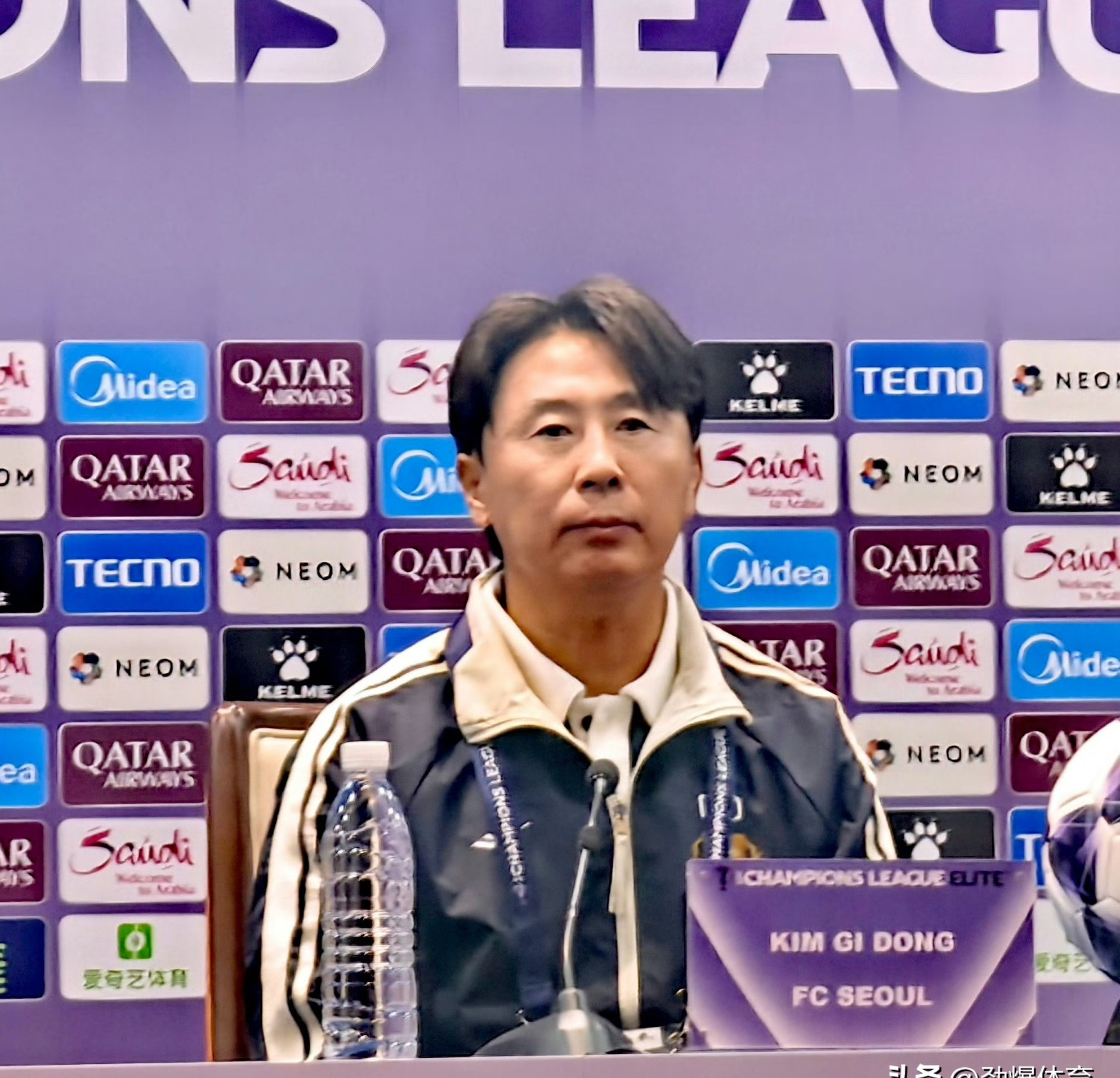 包含亚冠冲刺阶段再迎强敌，上海申花战术微调，主帅态度——悬念犹存，赛季目标并未改变的词条